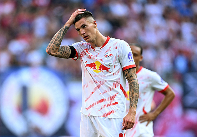 Manchester United dál investuje do přestavby, z Lipska přivedl útočníka Šeška