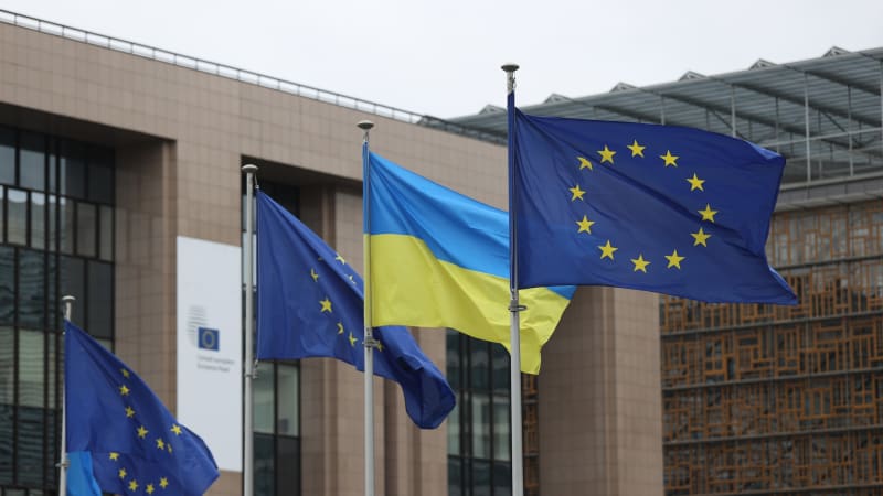 Lídři zemí EU podpořili Ukrajinu: Má právo rozhodnout o své budoucnosti. Proti byl jen Orbán