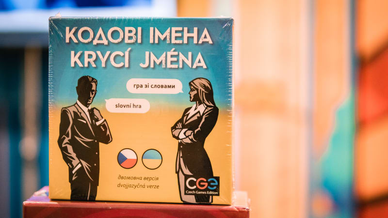 Nejúspěšnější česká deskovka vítá slavného čaroděje. Do Krycích jmen se vrací Harry Potter 