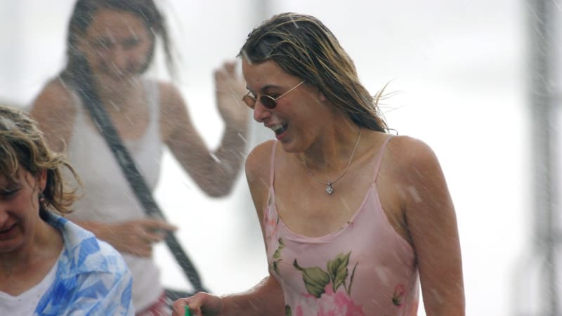 RADAR: Vydatné deště se přeženou Českem, udeří i bouře. Podívejte se, zda budou řádit i u vás