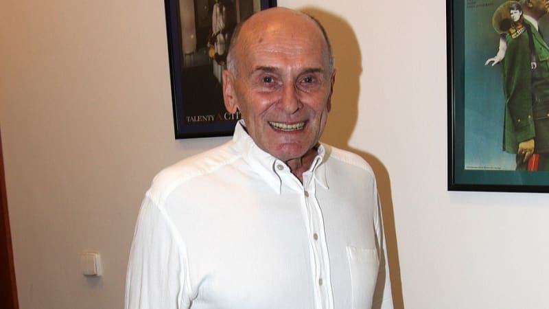 Hvězda filmu Byl jednou jeden polda zhasla předčasně. Mareš pracoval i s nemocí