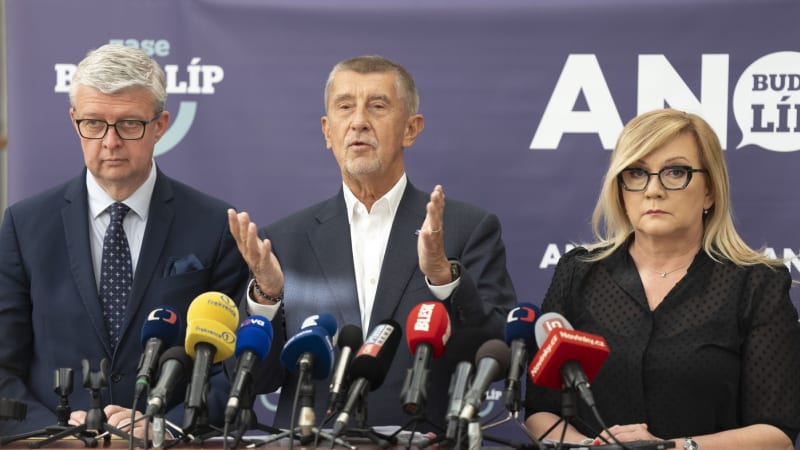 EXKLUZIVNĚ: Velký propad ANO, které je poprvé pod 30 %. Účast Stačilo! ve Sněmovně je nejistá