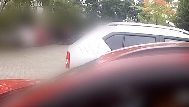 Mladík v Brně výrazně překročil rychlost, strážníkům diktoval údaje svého bratra