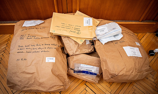 Ficovo krvavé oblečení a boty. U soudu s atentátníkem předložili klíčové důkazy