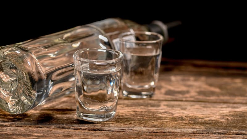 Smrtící alkohol v Brazílii: 15 lidí již zemřelo, stovky se otrávily. Abstinujte, radí úřady