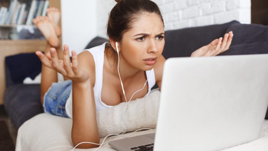 Pozor na falešný antivirus. Žena z Prahy nebyla opatrná a teď musí zaplatit 400 tisíc