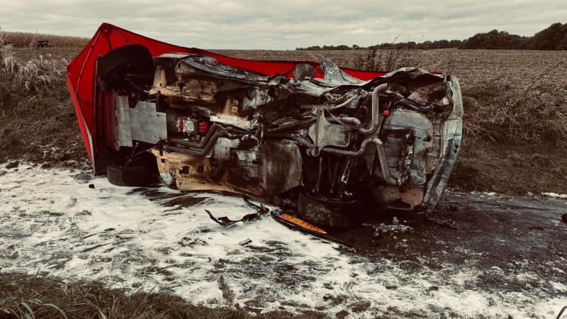 Fatální nehoda při závodech u českých hranic: Řidič uhořel v autě, bylo mu jen 40 let