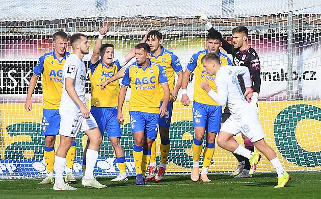 Teplice - Liberec 1:1, domácí sahali po výhře, chvíli před koncem ale srovnal Soliu