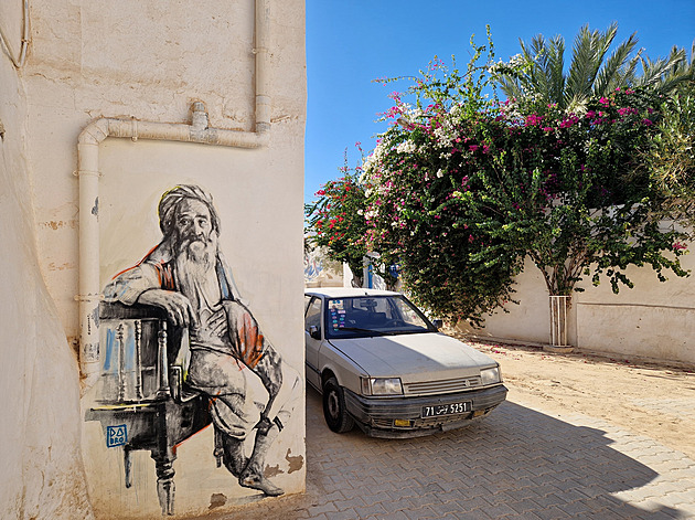 Uličky plné umění. Djerbahood proměnil tuniskou vesnici v galerii pod širým nebem