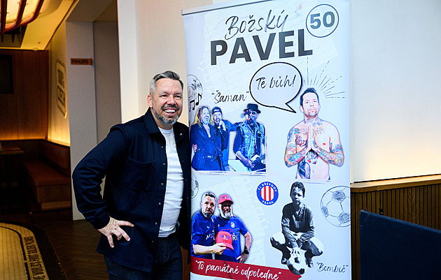 Nohejbal, pěnový míč. Jak mostecký trenér Horváth dělá fotbalisty i z „dřeváků“