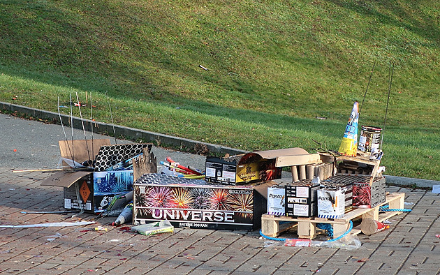 Nové zóny pro ohňostroje a petardy: proč jsou 250 metrů a co je v nich zakázáno