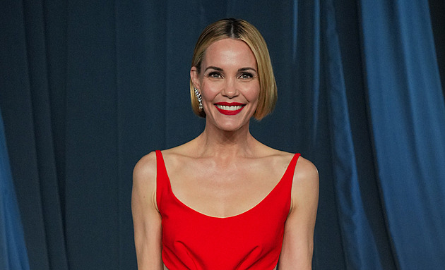 Děti nechci. Mateřské instinkty mám jen ke psům, přiznává hvězda Bílého lotosu