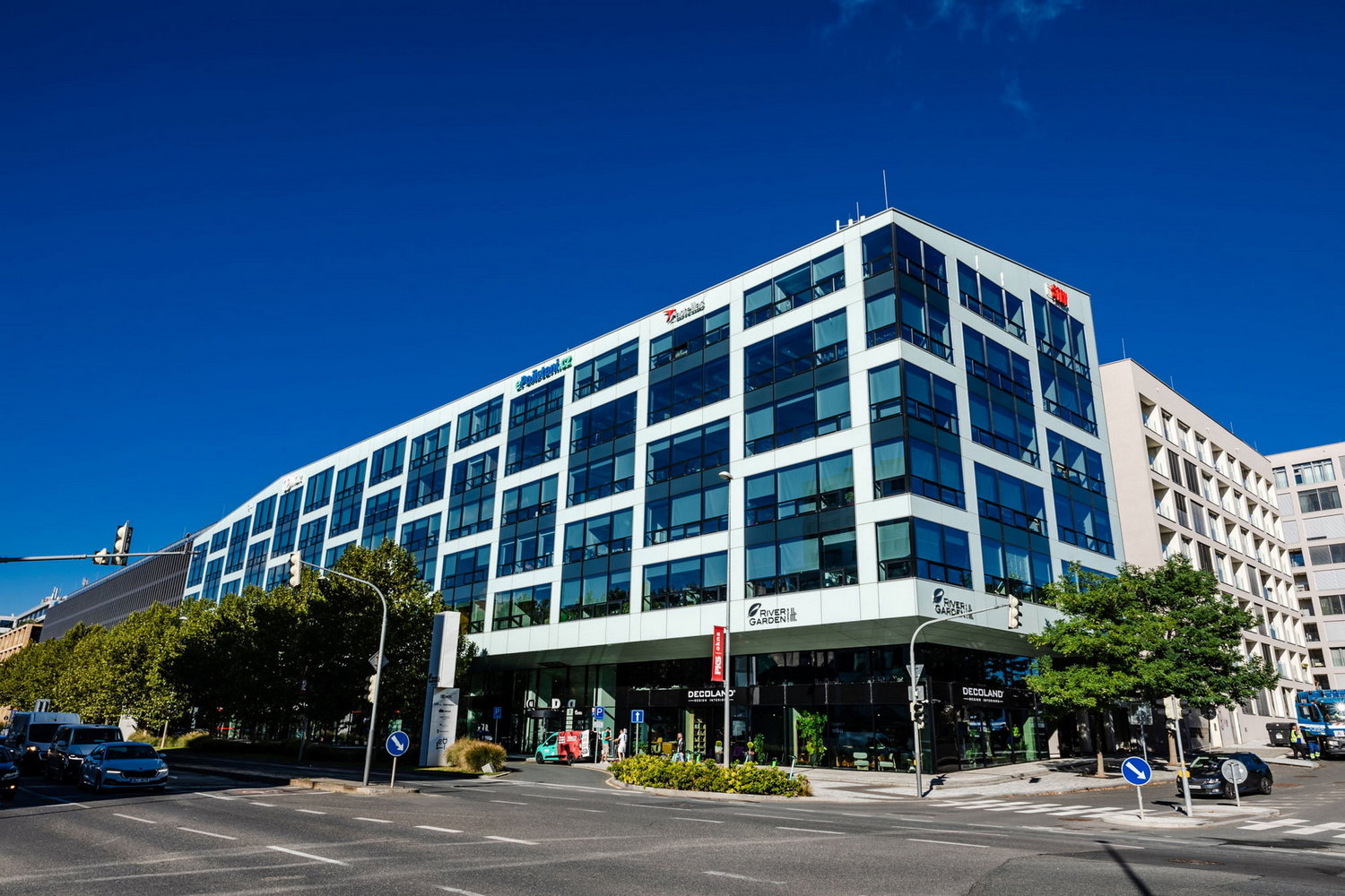 Jak zatraktivnit svou firmu? Inspirujte se z nejlépe hodnocených podniků na rohanskenabrezi.cz