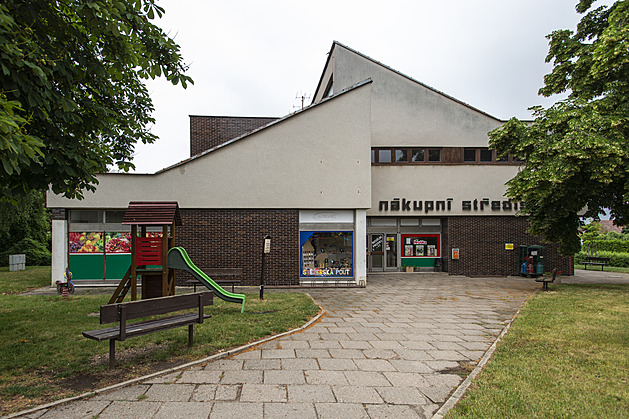 Zavírání malých obchodů na venkově zpomalilo. Pomáhá podpora státu i bezobslužnost