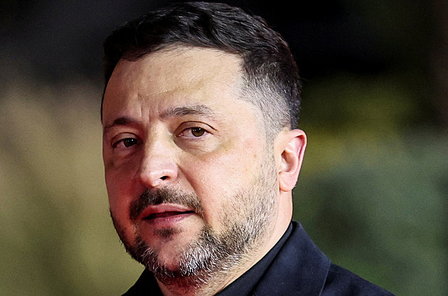 Přijímáte ruské kradené obilí, to je zločin, kritizuje Zelenskyj Izrael