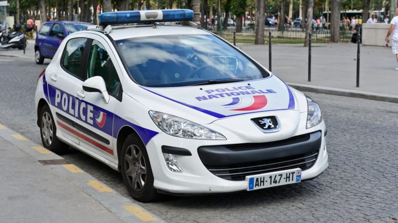 Muž ve Francii vyvraždil vlastní rodinu, vše si natáčel. Zasloužíš si to, vzkázal manželce