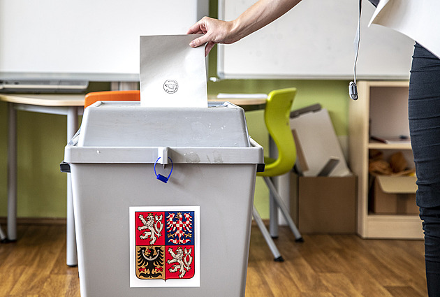 Volby do Senátu na Královéhradecku slibují silný souboj už v prvním kole