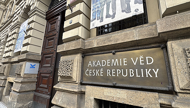 Policie zasahuje v sídle Akademie věd, řeší fiktivní dohody