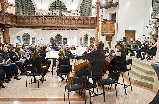 Moravská filharmonie připomene Havla, šéfdirigenta Hamara čeká loučení