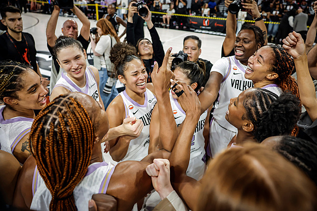 Valkyries vyřadily obhájkyně titulu a ve finále WNBA se utkají s Atlantou
