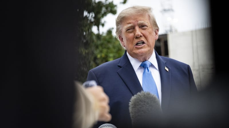 Republikáni prohrají volby do Kongresu, věští průzkumy. Jak to Trumpovi zkomplikuje vládu?