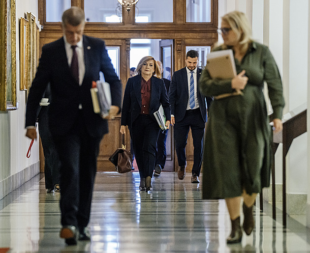Nejvíc má platový tarif růst nejhůř odměňovaným a lidem na začátku kariéry