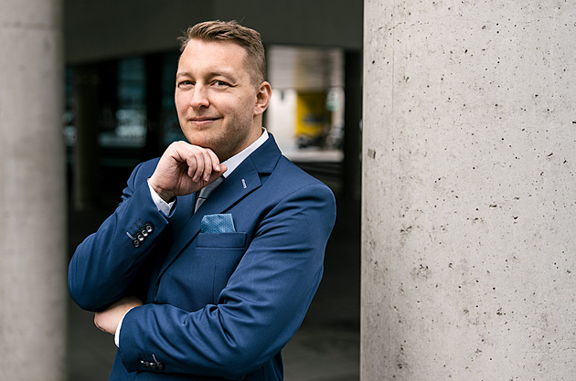 Dřevěné účko na spaní, bez sprchy i bez práv. Čech líčí svůj pobyt v ruském vězení